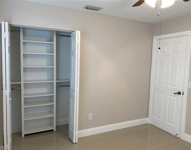 22592 Lombard Avenue - Photo Thumbnail 7