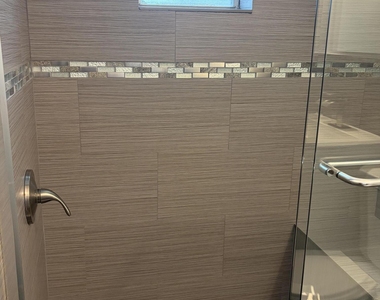 2812 Duke Lane - Photo Thumbnail 14
