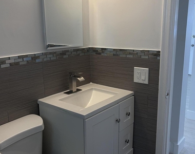 2812 Duke Lane - Photo Thumbnail 13