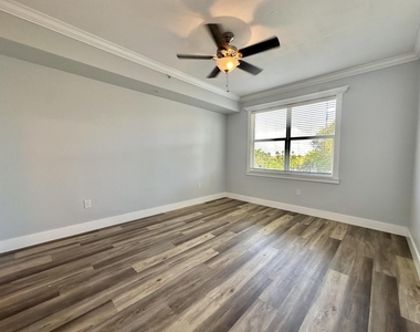 27 Royal Palm Way - Photo Thumbnail 20