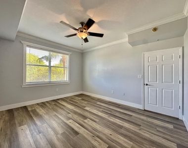 27 Royal Palm Way - Photo Thumbnail 22