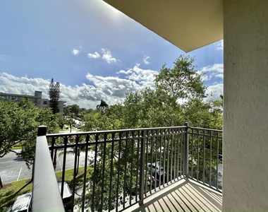 27 Royal Palm Way - Photo Thumbnail 38