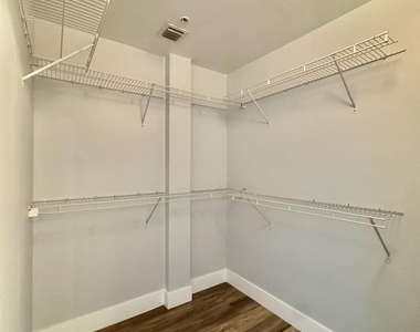 27 Royal Palm Way - Photo Thumbnail 29