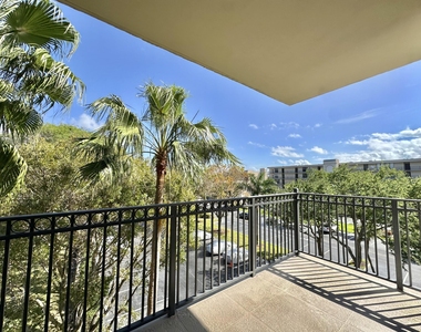 27 Royal Palm Way - Photo Thumbnail 37