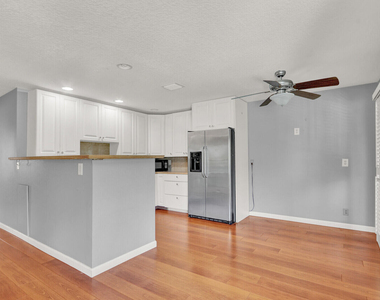 312 Southwind Drive - Photo Thumbnail 4