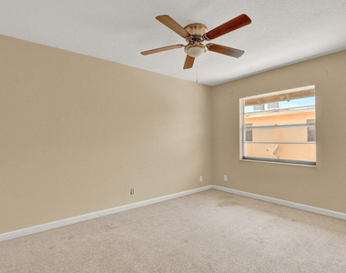 312 Southwind Drive - Photo Thumbnail 10