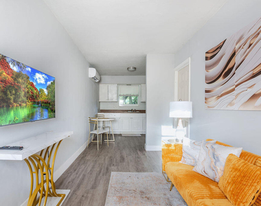 1826 Sherman Street - Photo Thumbnail 1