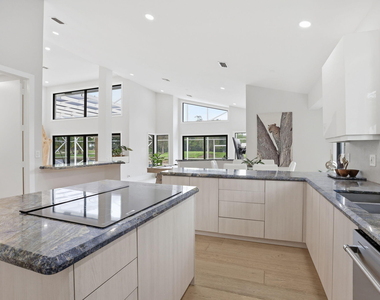 11180 Isle Brook Court - Photo Thumbnail 46