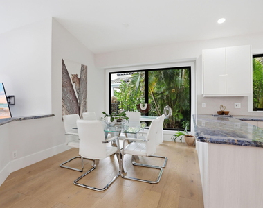 11180 Isle Brook Court - Photo Thumbnail 41