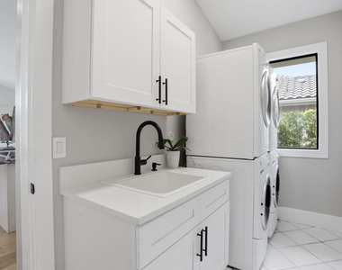 11180 Isle Brook Court - Photo Thumbnail 50
