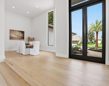 11180 Isle Brook Court - Photo Thumbnail 13