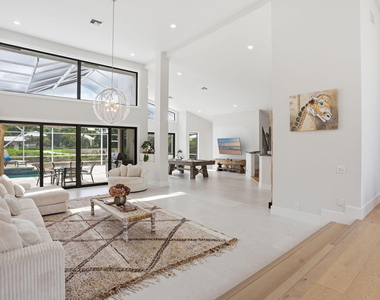 11180 Isle Brook Court - Photo Thumbnail 12