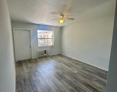 701 Nw 15th Terrace - Photo Thumbnail 4
