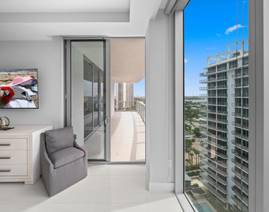3100 N Ocean Drive - Photo Thumbnail 64