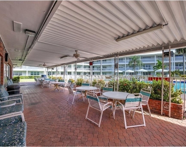 5201 Ne 24th Terrace - Photo Thumbnail 21