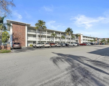 5201 Ne 24th Terrace - Photo Thumbnail 29