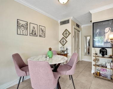 5201 Ne 24th Terrace - Photo Thumbnail 6
