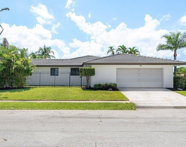 1200 Sw 8th Street - Photo Thumbnail 2