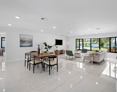 1200 Sw 8th Street - Photo Thumbnail 10