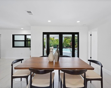 1200 Sw 8th Street - Photo Thumbnail 7