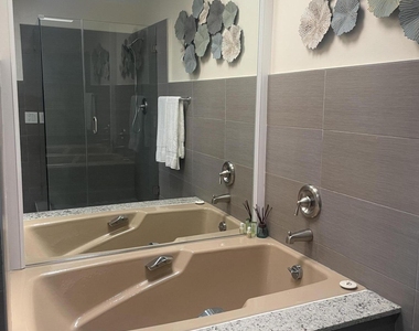 803 Ne 2nd Avenue - Photo Thumbnail 6
