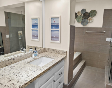 803 Ne 2nd Avenue - Photo Thumbnail 3
