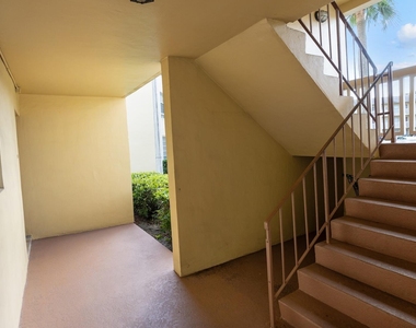 5890 Nw 64th Avenue - Photo Thumbnail 2