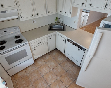 5890 Nw 64th Avenue - Photo Thumbnail 9