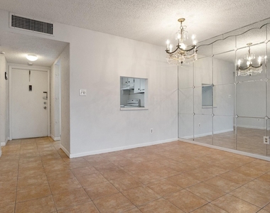5890 Nw 64th Avenue - Photo Thumbnail 5