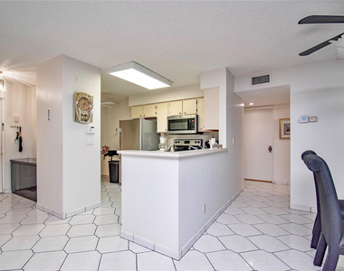 14895 Builtmore Way - Photo Thumbnail 6