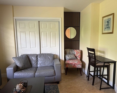 803 Ne 2nd Avenue - Photo Thumbnail 3