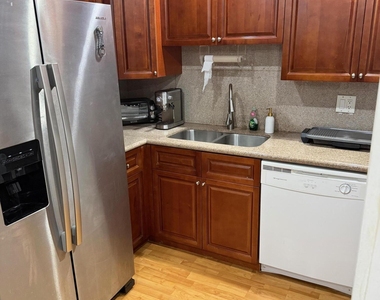 3720 Inverrary Drive - Photo Thumbnail 5