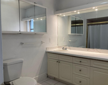 6230 Sw 4th Place - Photo Thumbnail 23