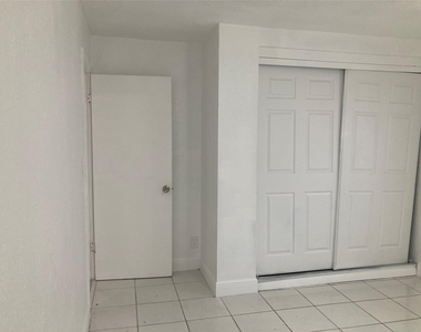 6230 Sw 4th Place - Photo Thumbnail 16