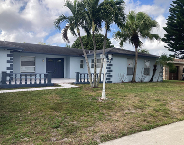6230 Sw 4th Place - Photo Thumbnail 1