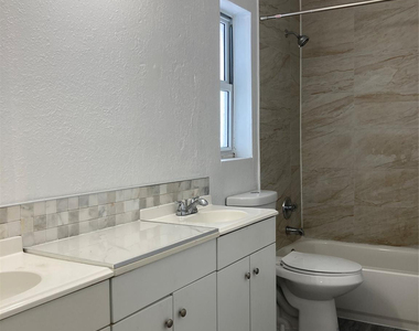 6230 Sw 4th Place - Photo Thumbnail 11