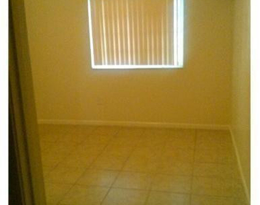 3241 Sabal Palm Manor - Photo Thumbnail 8