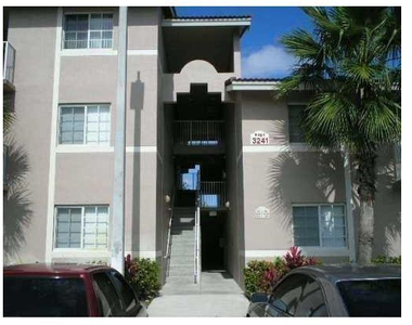 3241 Sabal Palm Manor - Photo Thumbnail 2
