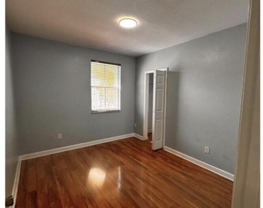 15746 Sw 41st Street - Photo Thumbnail 6