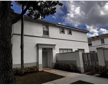 15746 Sw 41st Street - Photo Thumbnail 1