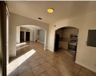15746 Sw 41st Street - Photo Thumbnail 9