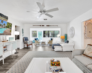 107 N Swinton Circle - Photo Thumbnail 1