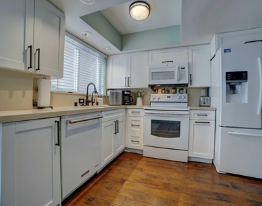 5400 N Ocean Boulevard - Photo Thumbnail 3