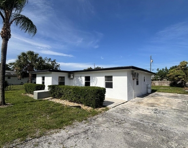 328 Urquhart Street - Photo Thumbnail 26