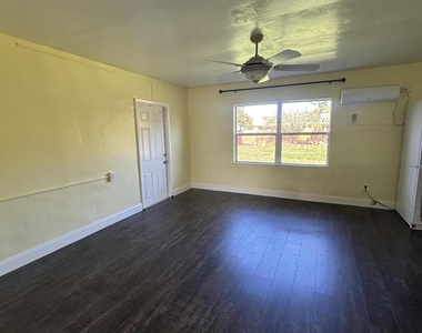 328 Urquhart Street - Photo Thumbnail 11