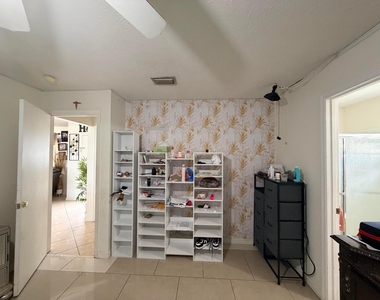 1342 Sw Wampler Avenue - Photo Thumbnail 18