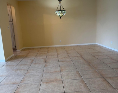 707 High Point Boulevard N - Photo Thumbnail 2