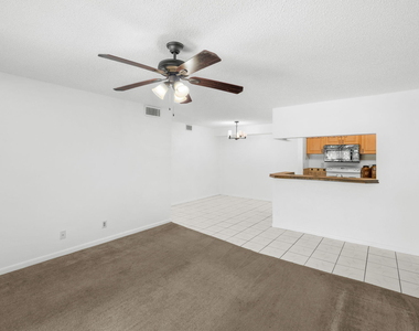 2506 Se Anchorage Cove - Photo Thumbnail 5
