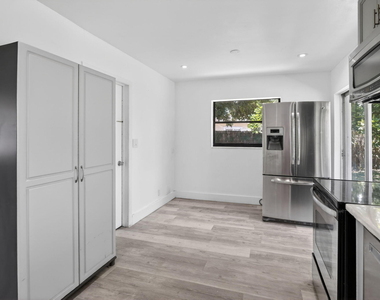5804 Nw 14th Street - Photo Thumbnail 19