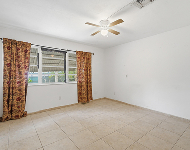 2130 Sw 67th Avenue Sw - Photo Thumbnail 5
